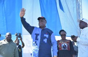 Félix Tshisekedi fait un saut à Arusha, avant de reprendre sa campagne par l’ex-Equateur