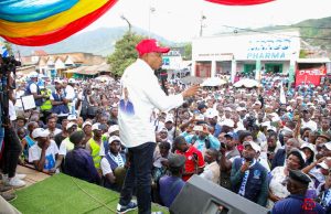 Carton plein à Uvira pour Alexis Gisaro, qui appelle à voter pour Fatshi à 100%