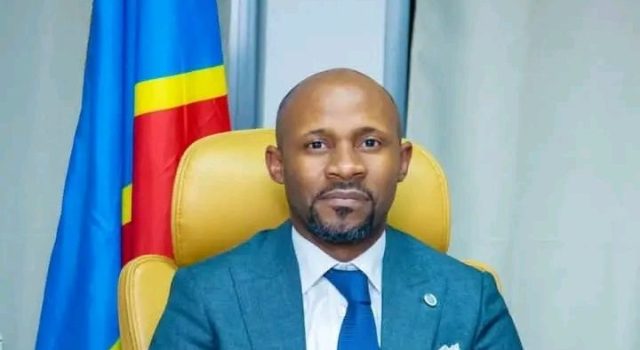 Banyamulenge – Face à la provocation de Rutaremara et au populisme identitaire de Fayulu : le choix républicain de Patrick Muyaya