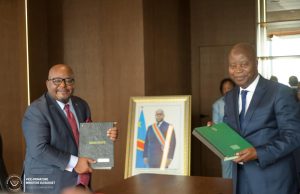 Adolphe Muzito reprend les rênes du Budget, promet de doubler les recettes et de relancer les routes