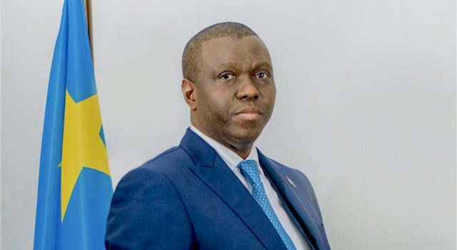 Dédollarisation forcée : Wameso et la BCC jouent un poker menteur à haut risque pour l’économie congolaise