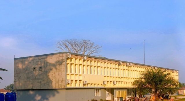 Kasaï Central / Kananga : le bâtiment administratif de l’hôtel de ville officiellement réceptionné